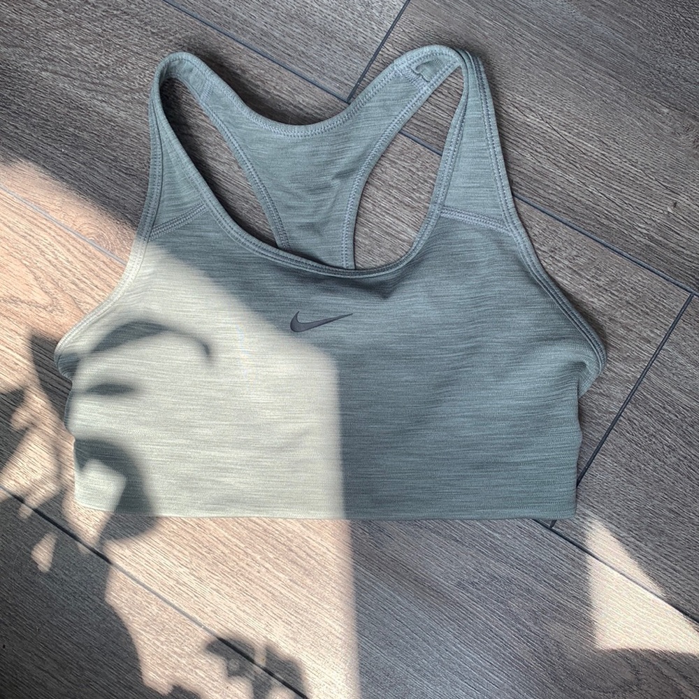 Grey Nike sports bra/top